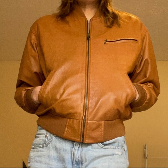 ✨SOLD✨Vintage 1980’s Mixed Blues Leather Bomber jacket Camel/Tan Size Mens Small - Picture 2 of 9